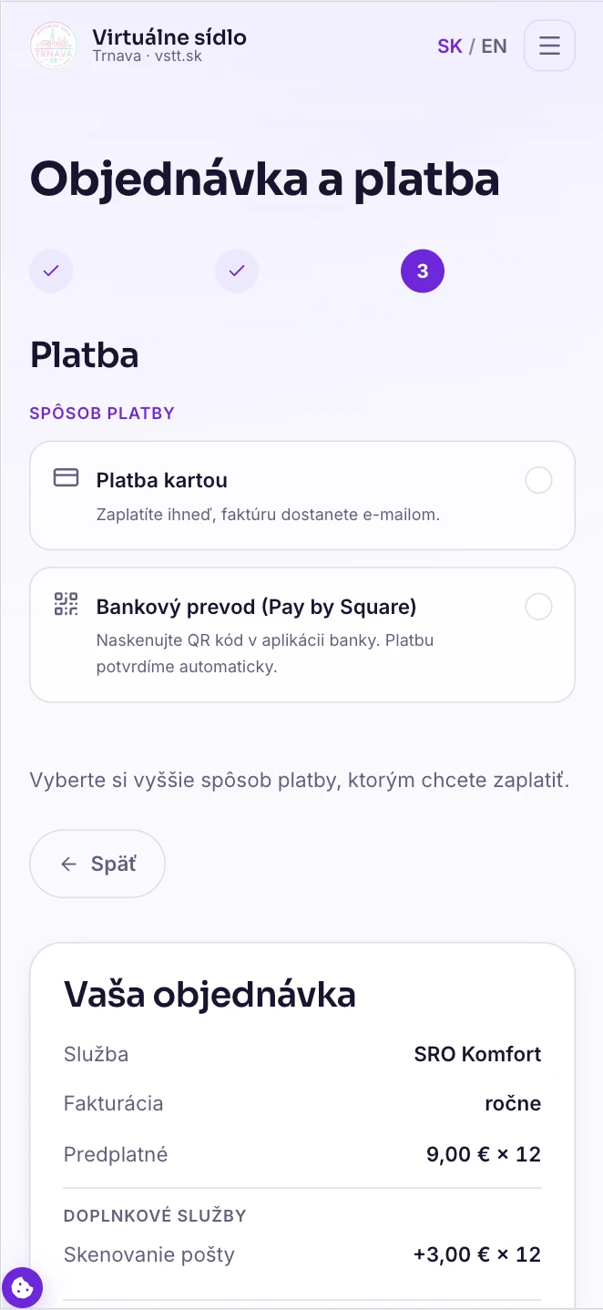 Payment choice on a phone: card or Pay by Square.